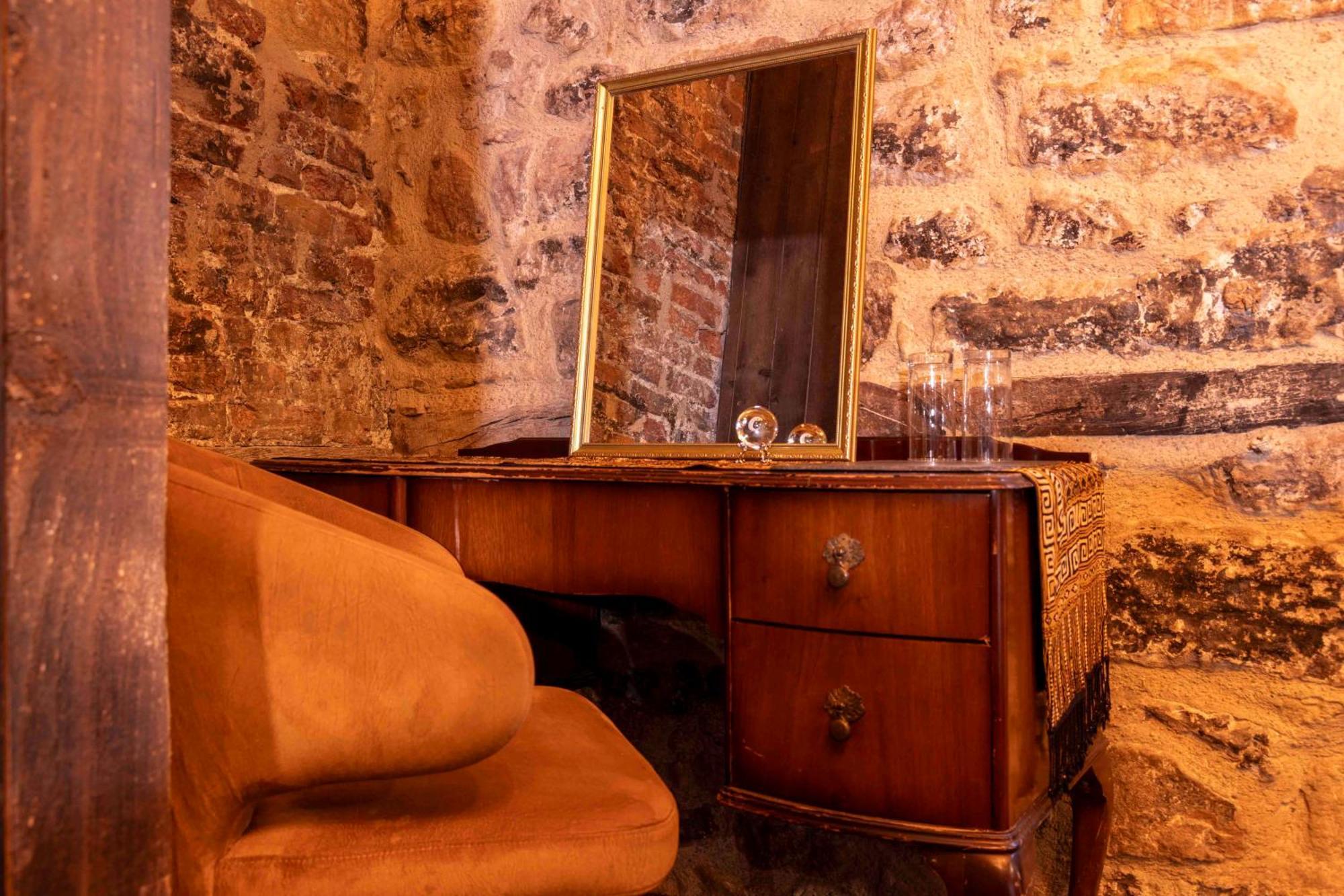 The Dirty Bottles Hotel Alnwick Eksteriør billede