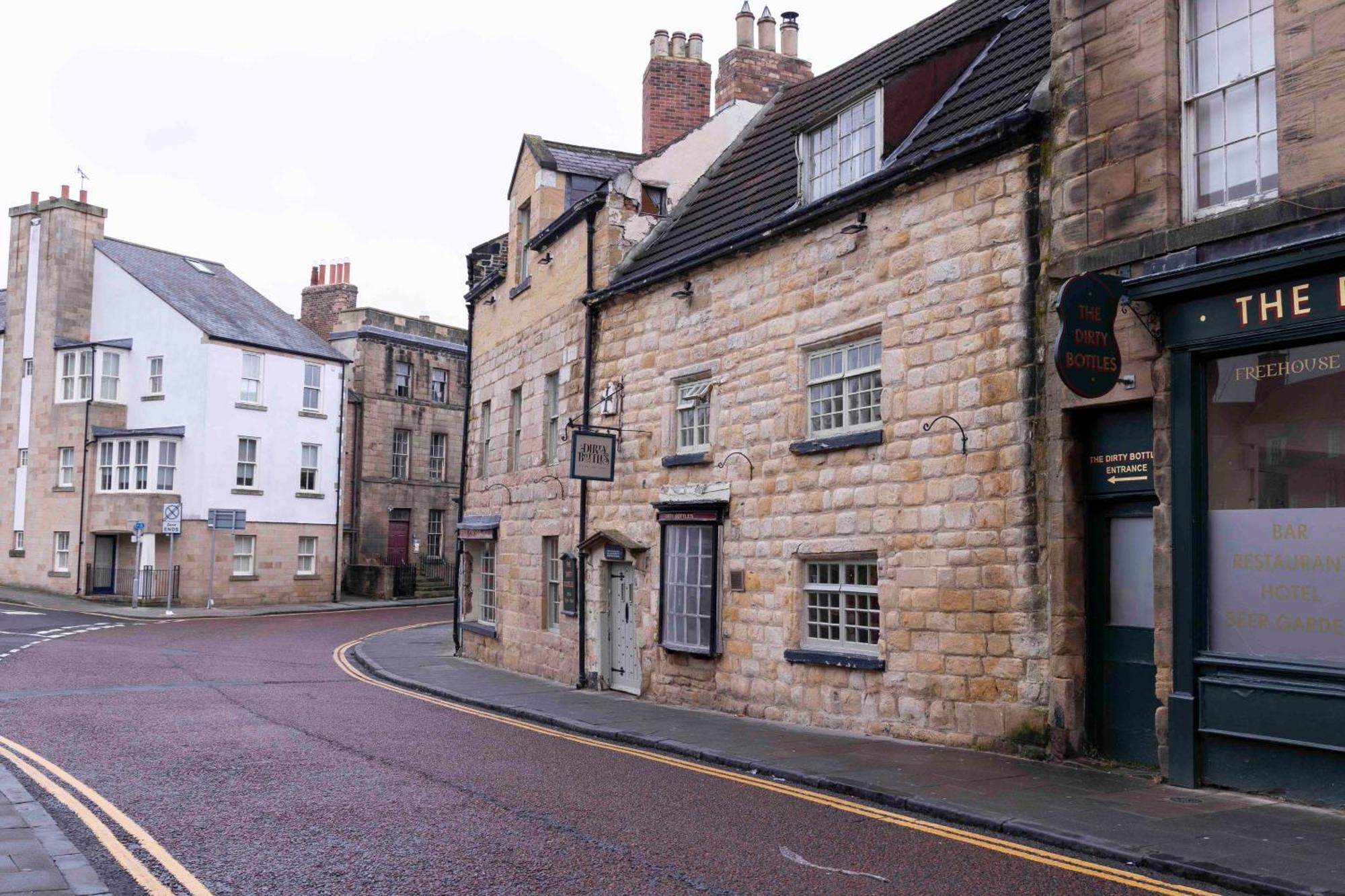 The Dirty Bottles Hotel Alnwick Eksteriør billede